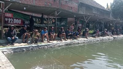 Pasukan Mancing Mania Berkumpul, Di KP. Telaga Songsong Kolo Cokro Dengan Semangat Laksanakan Lomba Galatama