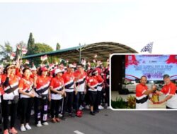 Dengan Semangat Penuh Kekompakan Dan Jiwa Korsa: Divif 2 Kostrad Bersama AWSSK Rayakan HUT RI Ke-80 Dengan Olahraga Bersama