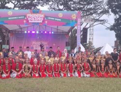 Pembukaan Pagentan Holiday Festival Vol. 4 Dengan Atraksi Tari Gandrung Kolosal