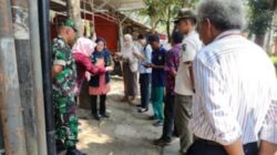 Rapat Evaluasi PKL Di RTH DLH, Wujudkan Ketertiban dan Kenyamanan Lingkungan, Dilakukan Oleh Dinas Lingkungan Hidup Dan Didampingi Oleh Babinsa Buring