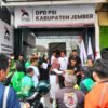 PSI Jember Berbagi 100 Lebih Paket Sembako untuk Ratusan Pengemudi Ojol di Jember