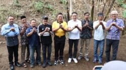 Gelorakan “Green Policing”, Kapolresta Malang Kota Ajak Masyarakat Lestarikan Mata Air, Dengan Tanam 200 Pohon Buah di Sumber Juwet